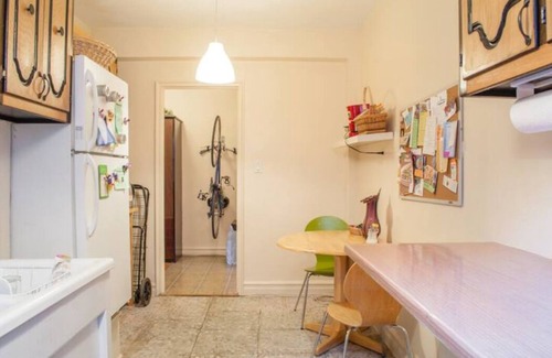 Ditmas Park Apartment | Cozy Quiet Sunny 1br Ditmas Park Close to Train