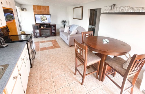 Grand Barachois House | Cozy quiet Winterized Cottage 3min walk to a beautiful beach & 5min from Shediac