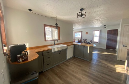Algoma District House | Cozy Quincy: Comfortable stay, near Hwy. 17.
