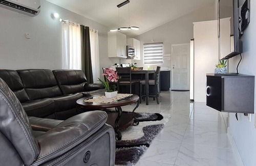Old Harbour Apartment | Cozy Relaxing Home in Old Harbour