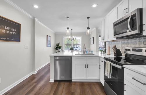 Wilmington House | Cozy, remodeled home. Centrally located.