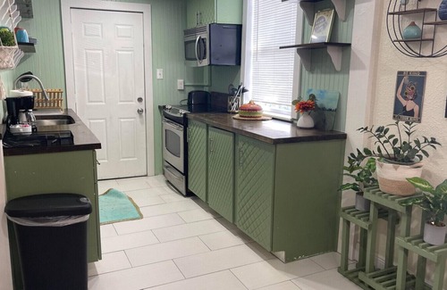 St. Petersburg - Clearwater Apartment | Cozy Remodeled Studio w/Outdoor Deck