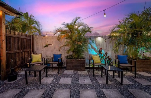 St. Petersburg - Clearwater Apartment | Cozy Remodeled Studio w/Outdoor Deck