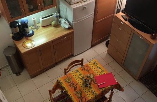 Saint-Martin-de-Bromes Apartment | Cozy rental with terrace for 4 near Esparron Lake