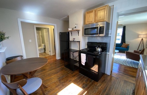 White Sulphur Springs House | Cozy Renovated Bungalow — Walk Downtown!