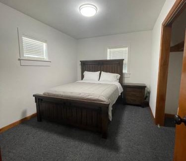 Syracuse Apartment | Cozy & Renovated 2 Bed Apartment