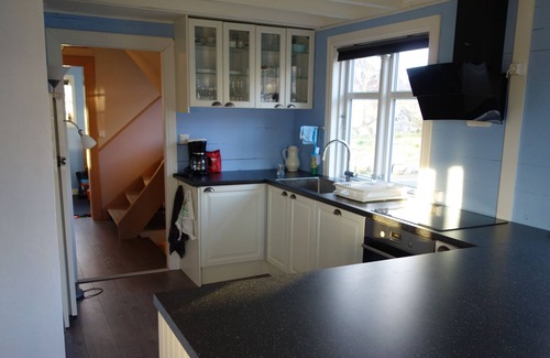 Egersund House | Cozy renovated house. Guided tours in Rogaland can be booked. Breakfast.