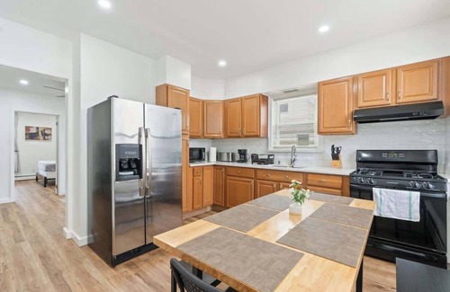North Bergen Apartment | Cozy Retreat 15Min to NYC, MetLife, Mall + Parking