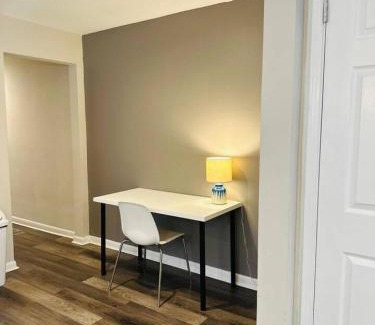 Reading Apartment | Cozy Retreat Apartment