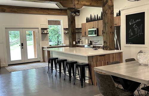 Flesherton House | Cozy Retreat at the Flesherton Mill. Waterfall and River included;-) n