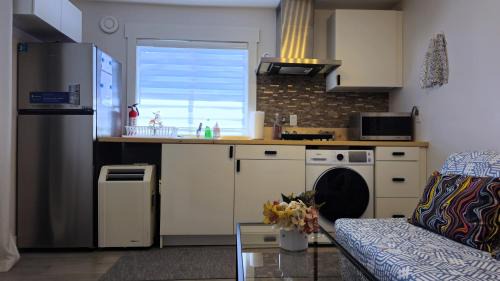 Mission Apartment | Cozy Retreat