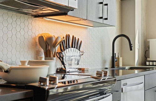 Channel District Apartment | Cozy Retreat Channelside | 1 BR | Great Amenities