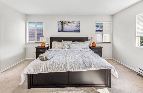 Fleetwood House | Cozy Retreat for Families and Friends.