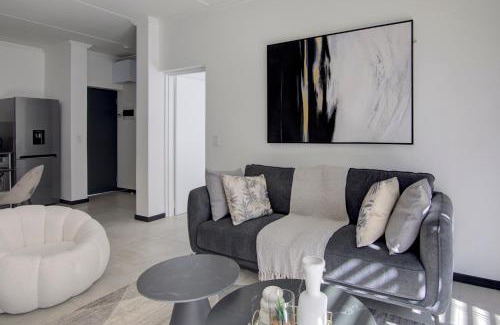 Downtown Johannesburg Apartment | Cozy retreat in Fourways