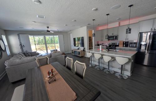Westside House | Cozy Retreat in West Jax