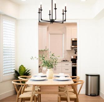 Harbor House | Cozy Retreat Near Downtown - Perfect for Families