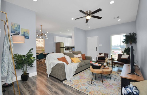 Southeast Houston Apartment | Cozy Retreat Near NRG Stadium, Free parking, Wi Fi