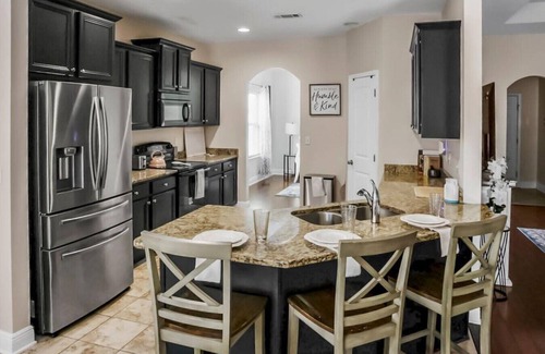 Crestview House | Cozy Retreat | Patio, Big Kitchen & Fishing Nearby