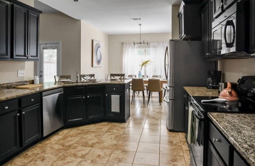 Crestview House | Cozy Retreat | Patio, Big Kitchen & Fishing Nearby