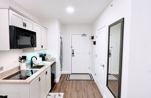 Vernon Condo | ⭐️ Cozy Retreat | Pool & Hot Tub ⛰ Mountain Creek Resort @ Appalachian