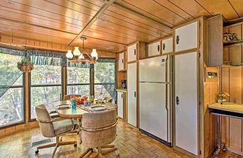Garrison Cottage | Cozy Retreat w/Fire Pit < 1 Mi to Mille Lacs Lake