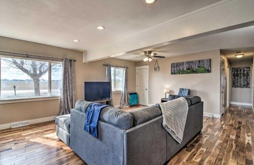 Platteville House | Cozy Retreat with Yard Space about 11 Mi to Longmont!