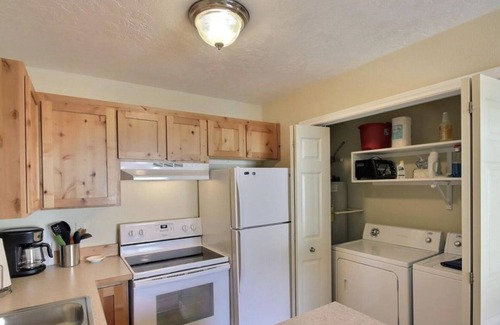 Riggins Condo | Cozy retreat within walking distance of anything in town and the salmon river!