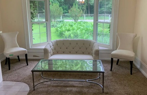 Ridgeway House | Cozy Ridgeway Cottage