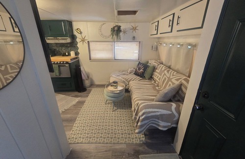 Yuma House | Cozy river retreat
