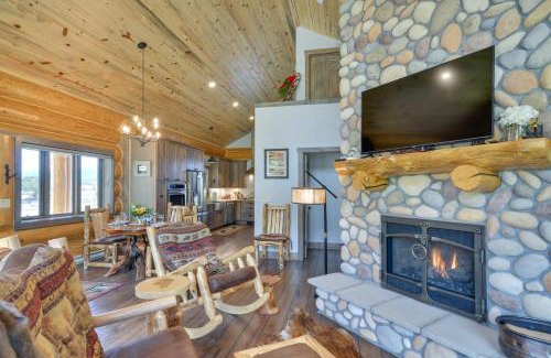 Buena Vista House | Cozy Riverfront Cabin about 1 Mi To Buena Vista