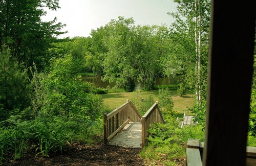 Paris Cabin | Cozy Riverfront Cabin w/Water Access, Fireplace, AC, Firepit