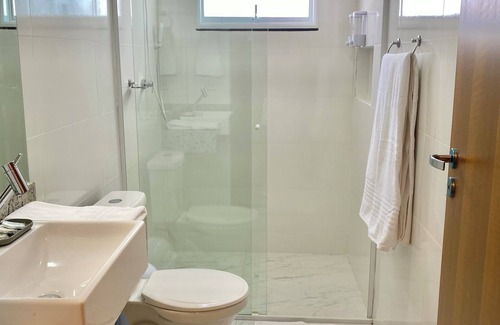 Champagnat House | Cozy room in shared house. Easy access location.
