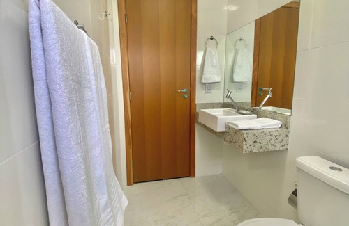 Champagnat House | Cozy room in shared house. Easy access location.