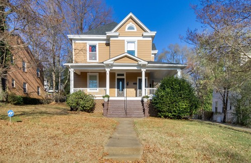 Roanoke Apartment | Cozy Roanoke Vacation Rental: 2 Mi to Downtown!