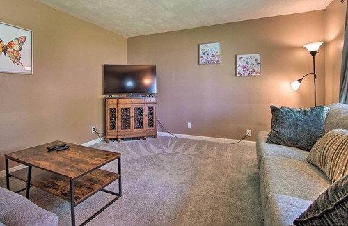 Rockford House | Cozy Rockford Home w/ Deck < 1 Mi to Campus!