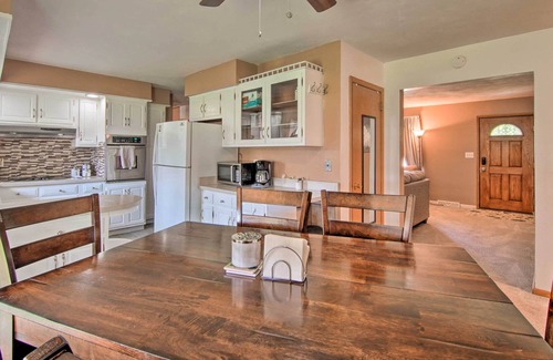 Rockford House | Cozy Rockford Home w/ Deck < 1 Mi to Campus!