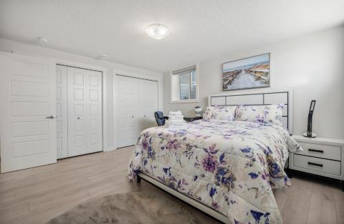 Keith Apartment | Cozy Rockland Park Unit+Parking