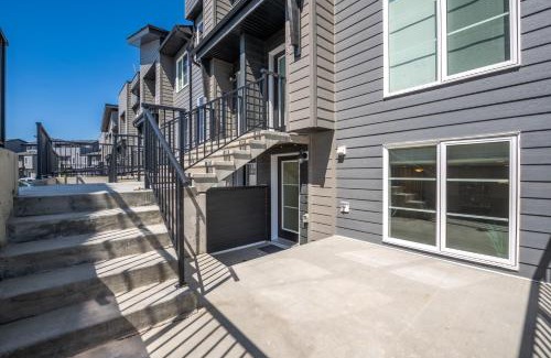 Keith Apartment | Cozy Rockland Park Unit+Parking