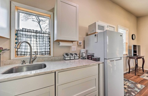 Rogers House | Cozy Rogers Home w/Patio, Near Downtown!