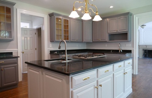 Avon House | Cozy Romantic Single Family Home - 5 mins from a State Park