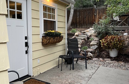 Broadmoor Cottage | Cozy, Romantic, Secluded, Cottage in the Heart of Cheyenne Cañon