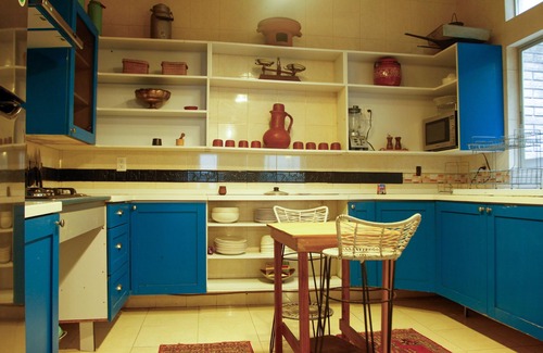 Colonia Roma Apartment | Cozy Room at Roma Norte: Queen Size Bed with Private Bathroom