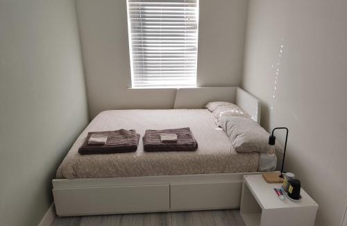 Dublin House | Cozy Room