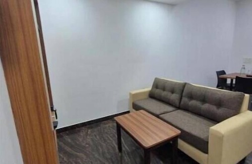 Dindigul House | Cozy Room in lovely Dindigul with AC, WiFi/Mymoon service apartment