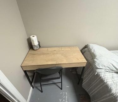 Hendersonville Hotel | Cozy Room Near Downtown Hendersonville