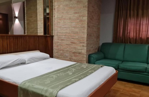 Santa Teresa Hotel | Cozy room with personnel cook and massager in lovely Caracas