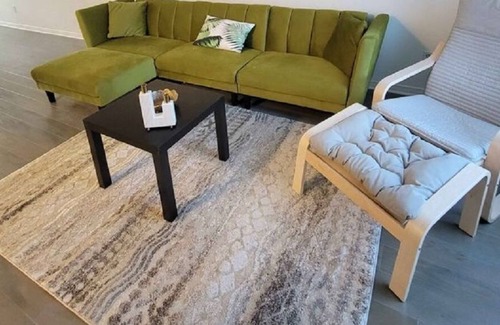 Chateauguay Condo | Cozy rooms in great condo townhouse!