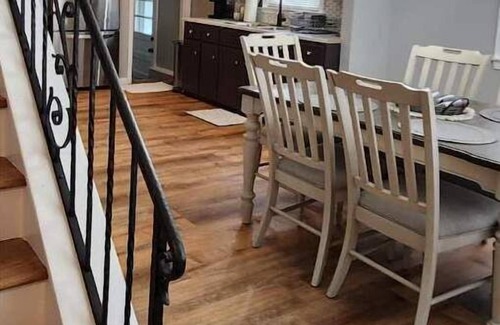 Lackawanna House | Cozy & Roomy 3BR 8-9min to Buffalo Bills or Downtown