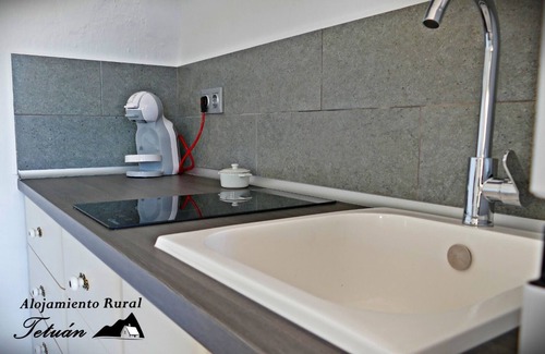 Archez Apartment | Cozy rural apartment for couples 1km from the nearest town