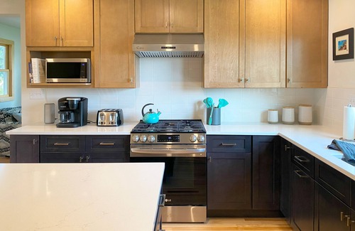 Leland House | Cozy rural retreat in fully updated, small-town farmhouse